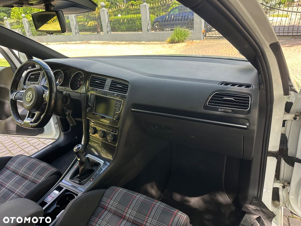 Volkswagen Golf GTI BlueMotion Technology - 13