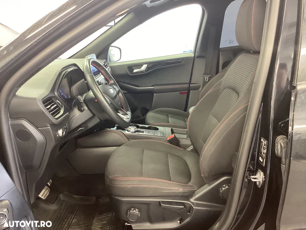 Ford Kuga - 4