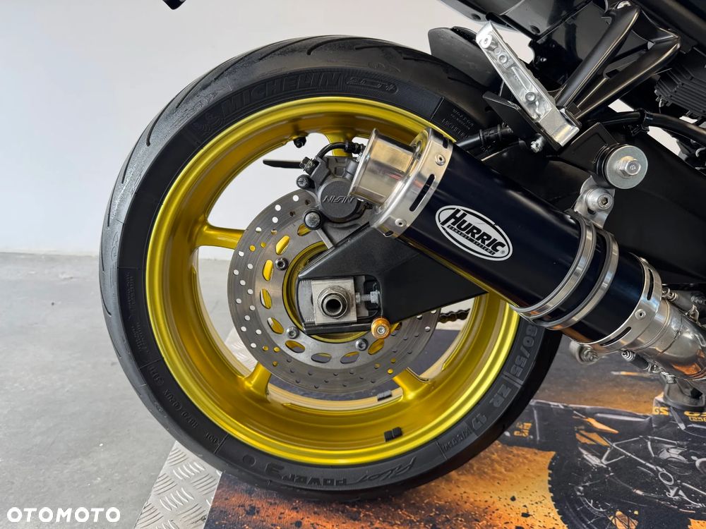Yamaha FZ8 - 15