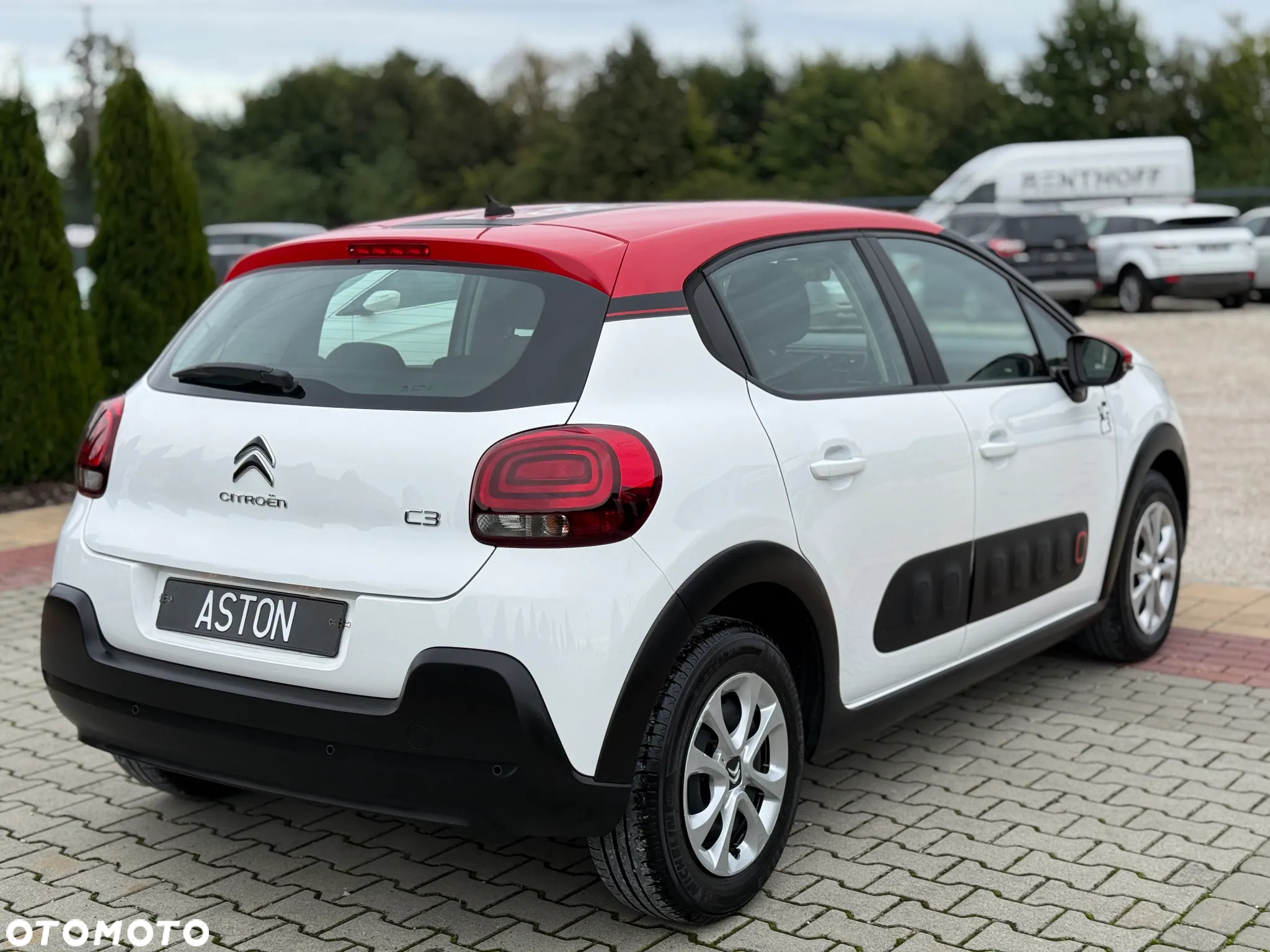 Citroën C3 Pure Tech 82 SHINE - 8