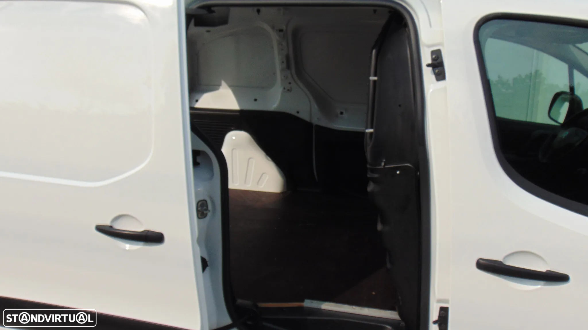 Citroën BERLINGO 1.6 HDI 100 CV 4X4 - 10