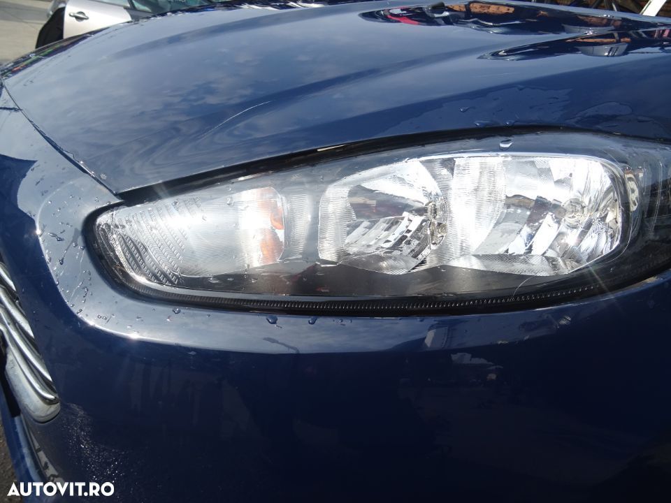 Vand Fata Completa Ford Fiesta din 2014 volan pe stanga - 6
