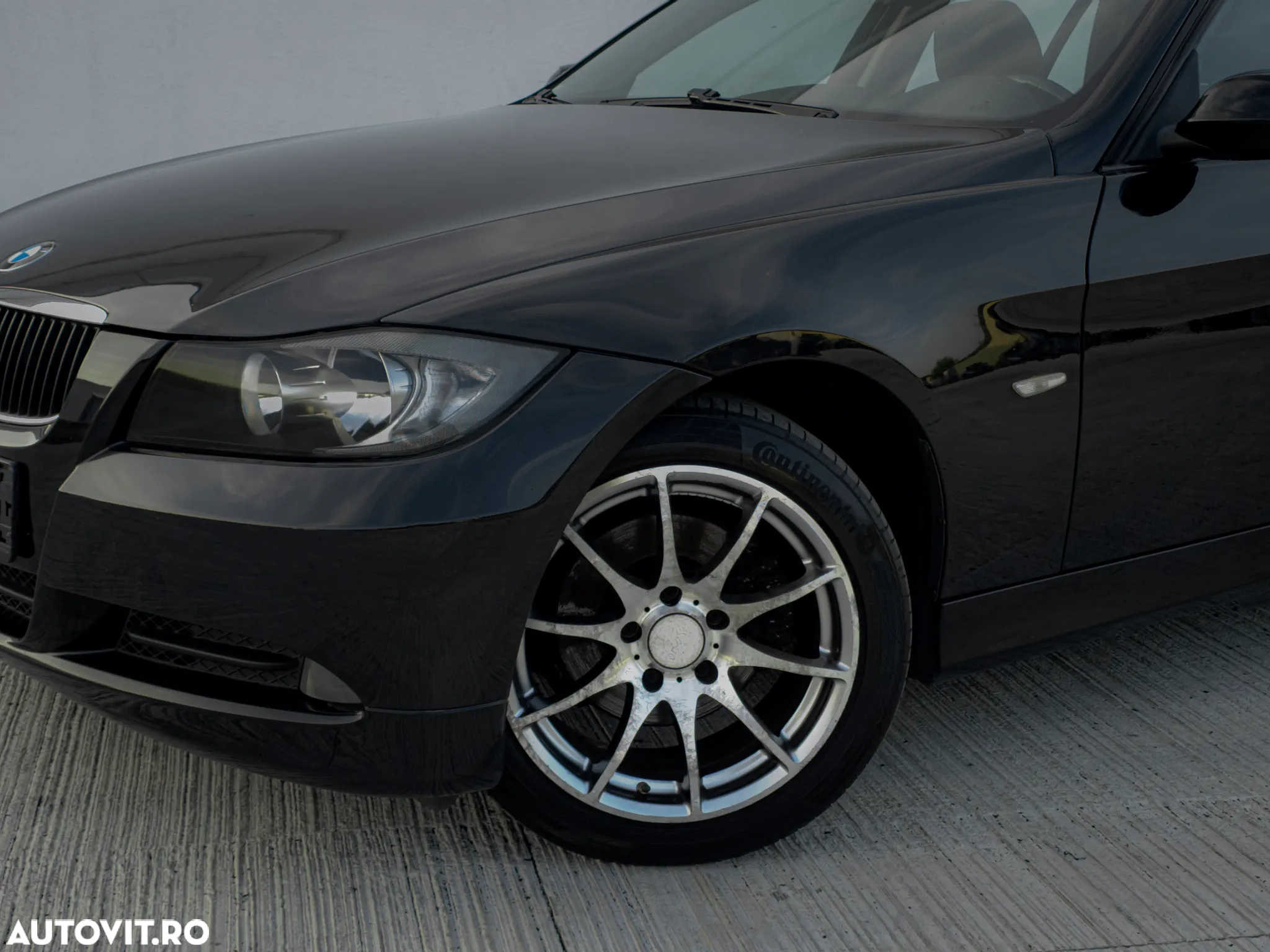 BMW Seria 3 320d DPF Touring - 15
