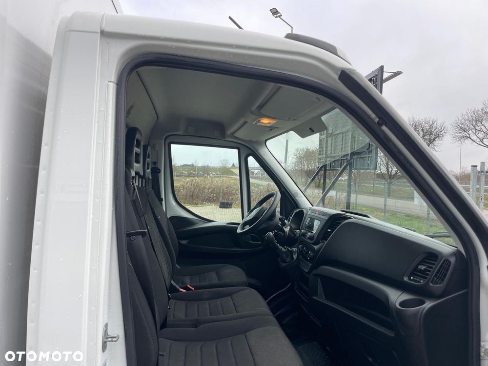 Iveco 35C16 Kontener 8EP Winda Bliźniaki - 3