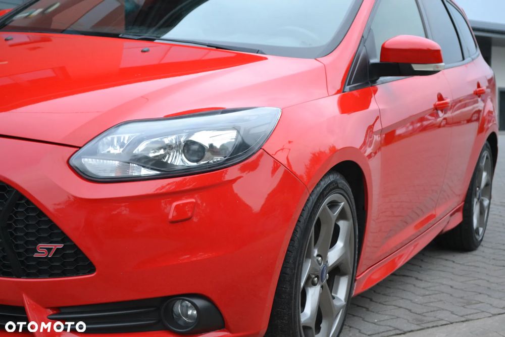 Ford Focus 2.0 EcoBoost ST mit Leder-Exclusiv-Paket - 15