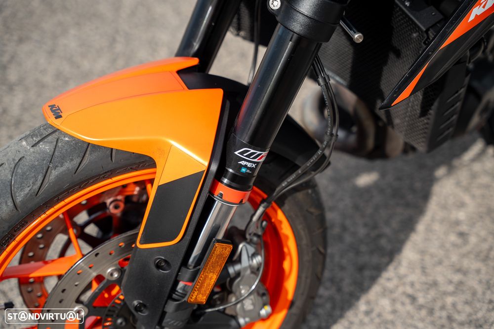 KTM Duke 890 GP - 19
