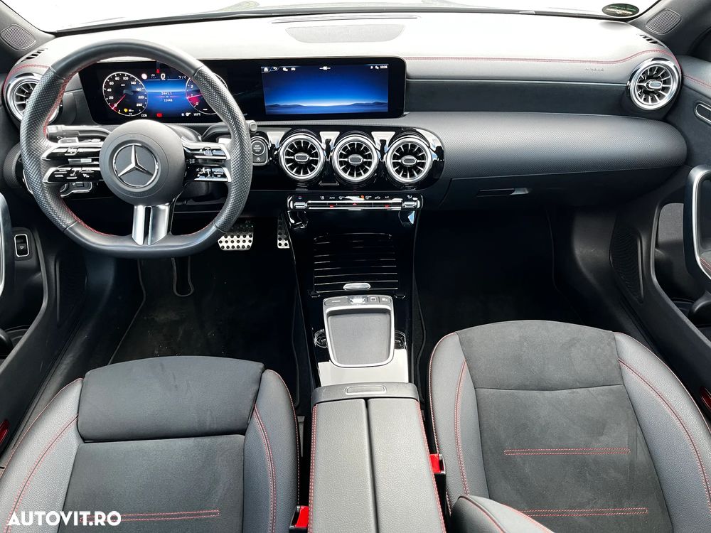 Mercedes-Benz CLA - 12