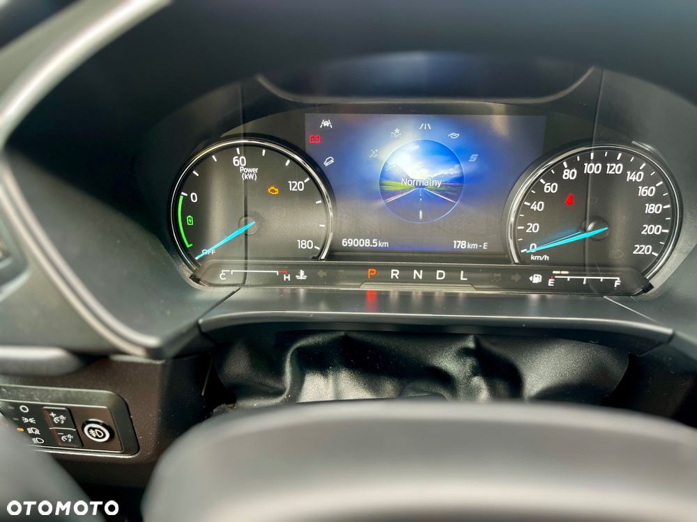 Ford Kuga 2.5 FHEV FWD Titanium X - 20