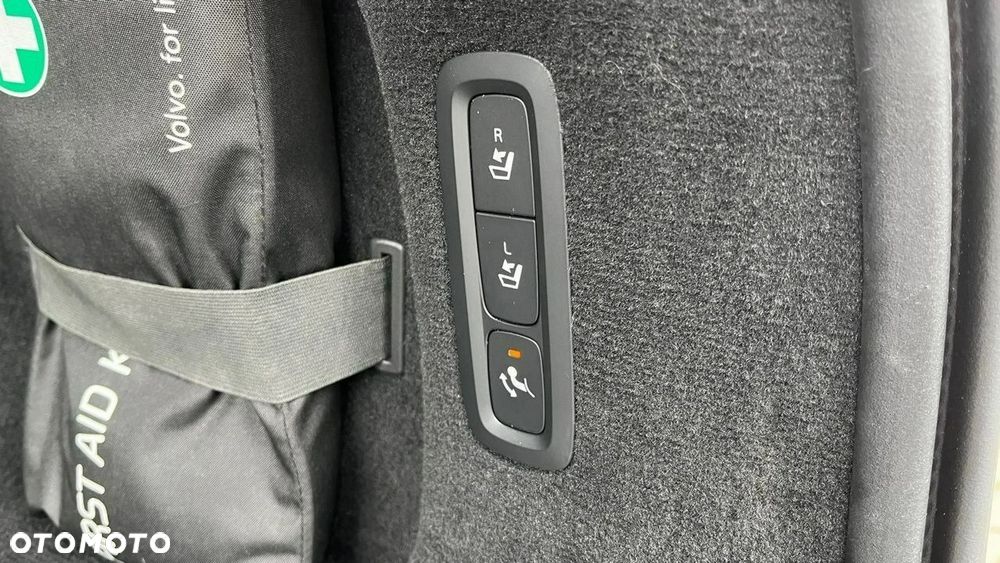 Volvo V90 D3 AWD Momentum - 13