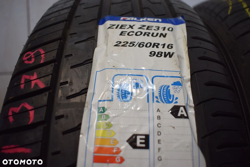 R16 225/60 Falken ZIEX ZE310 eCorun - 2