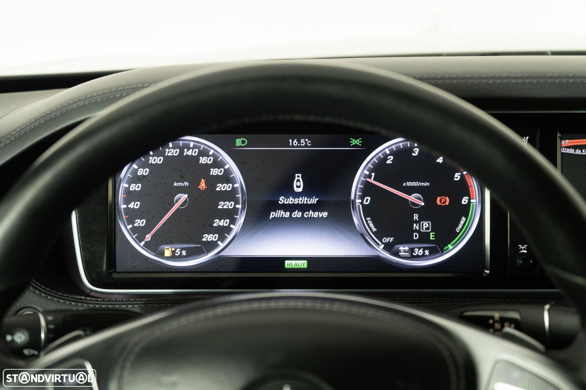 Mercedes-Benz S 300 BlueTEC Hybrid - 22