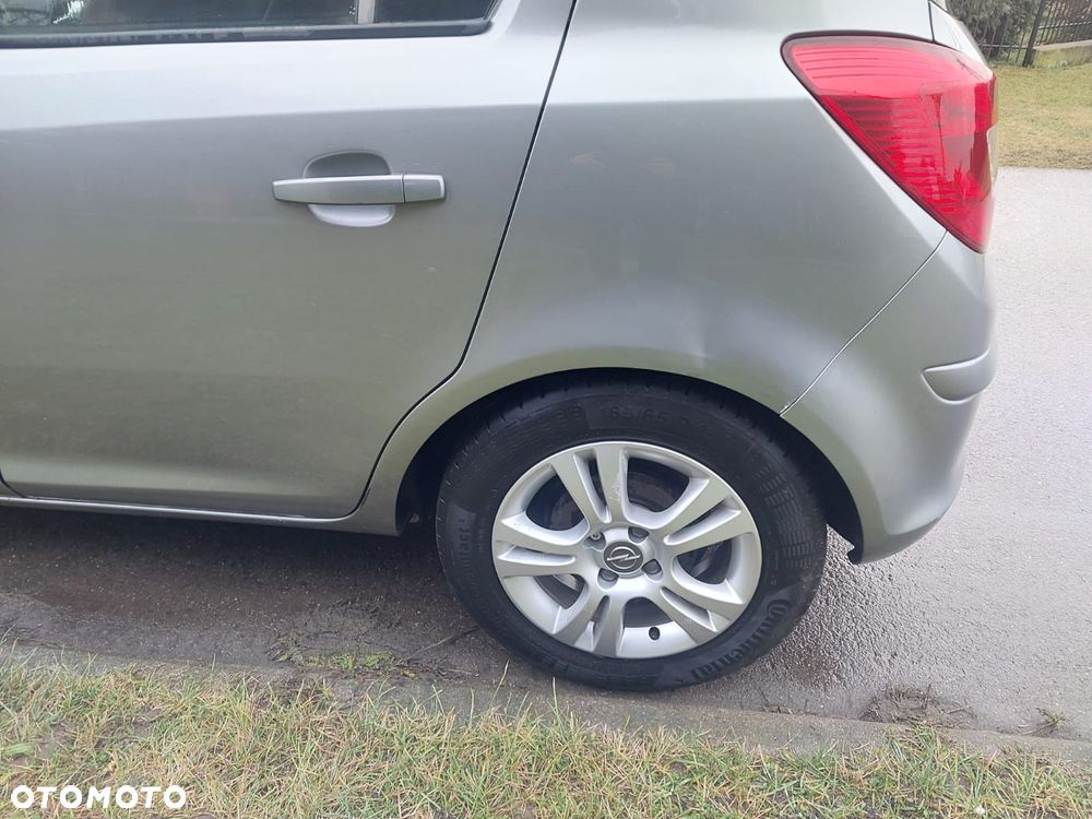 Opel Corsa - 6