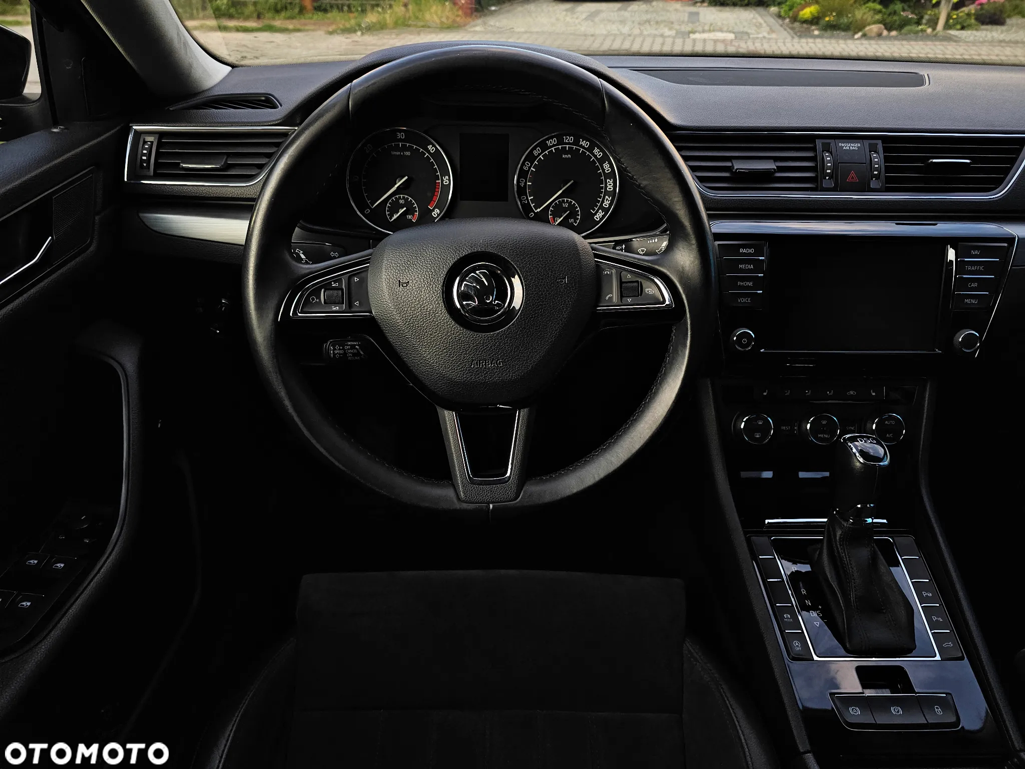 Skoda Superb 2.0 TDI Style DSG - 8