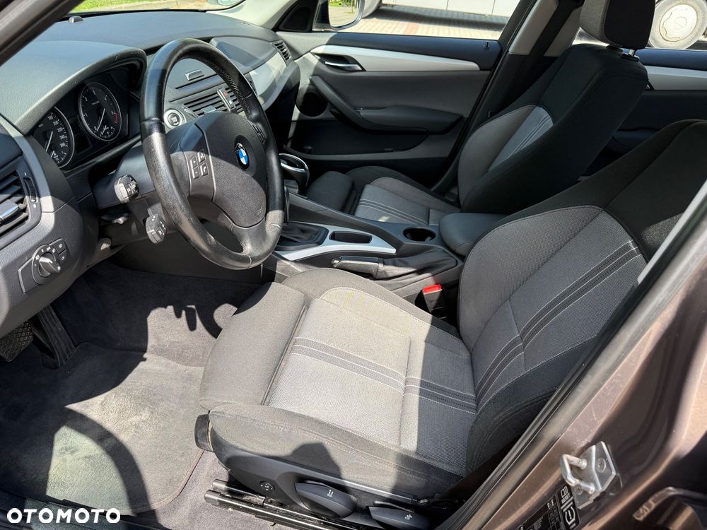 BMW X1 xDrive18d - 15