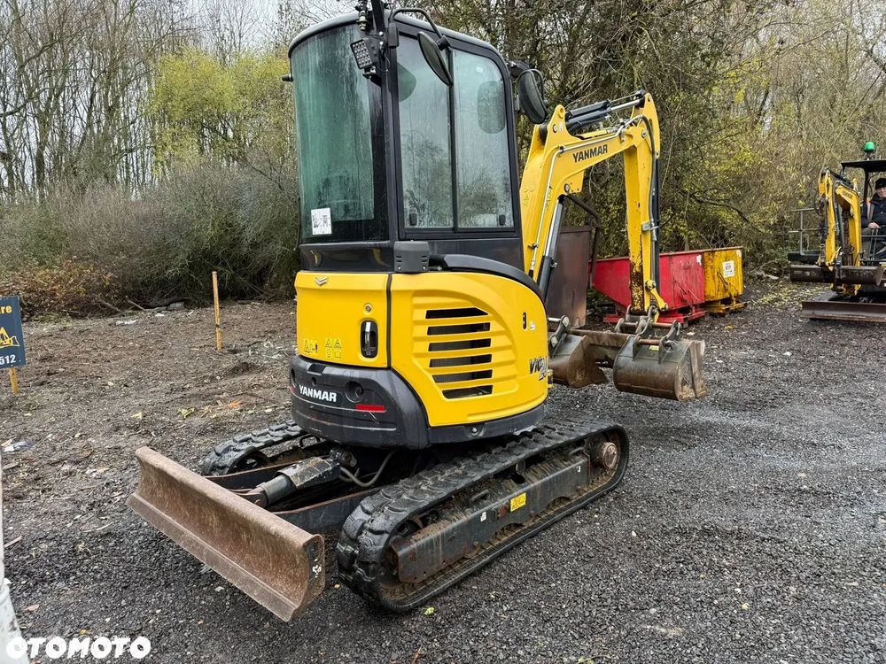 Yanmar VIO26 - 11