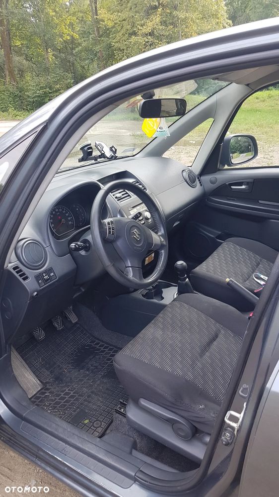 Suzuki SX4 1.6 GLX / Comfort - 4