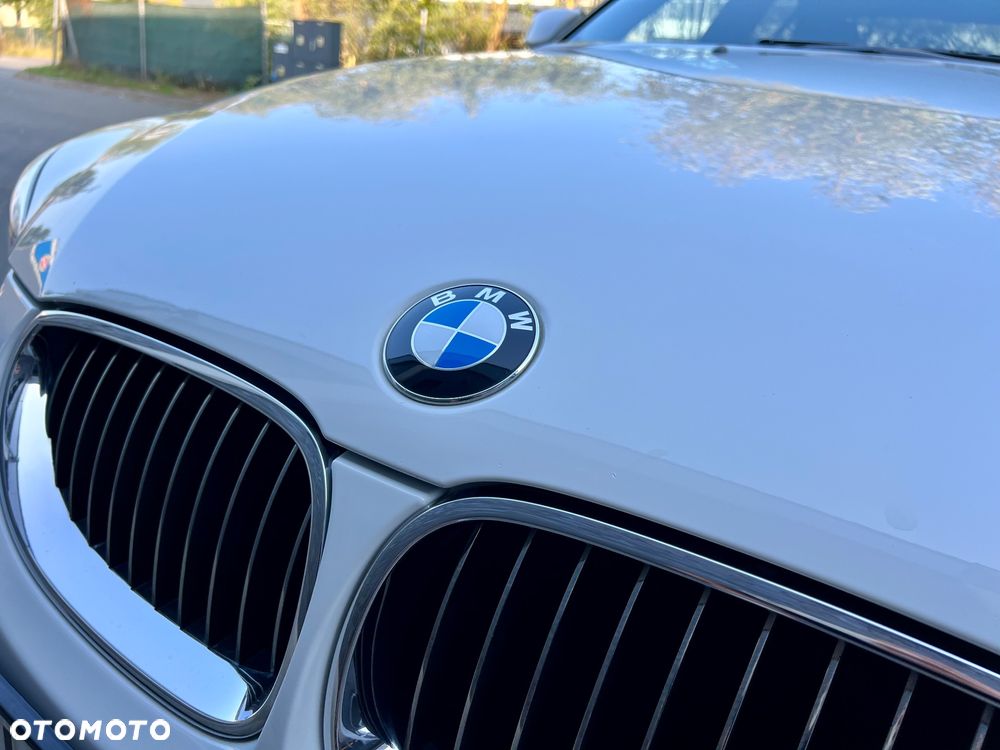 BMW Seria 5 525i - 10