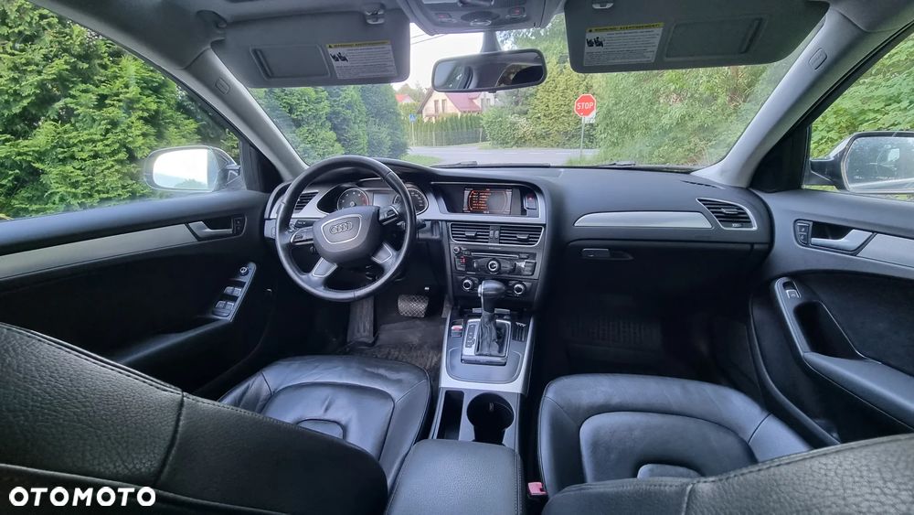Audi A4 Limousine - 4
