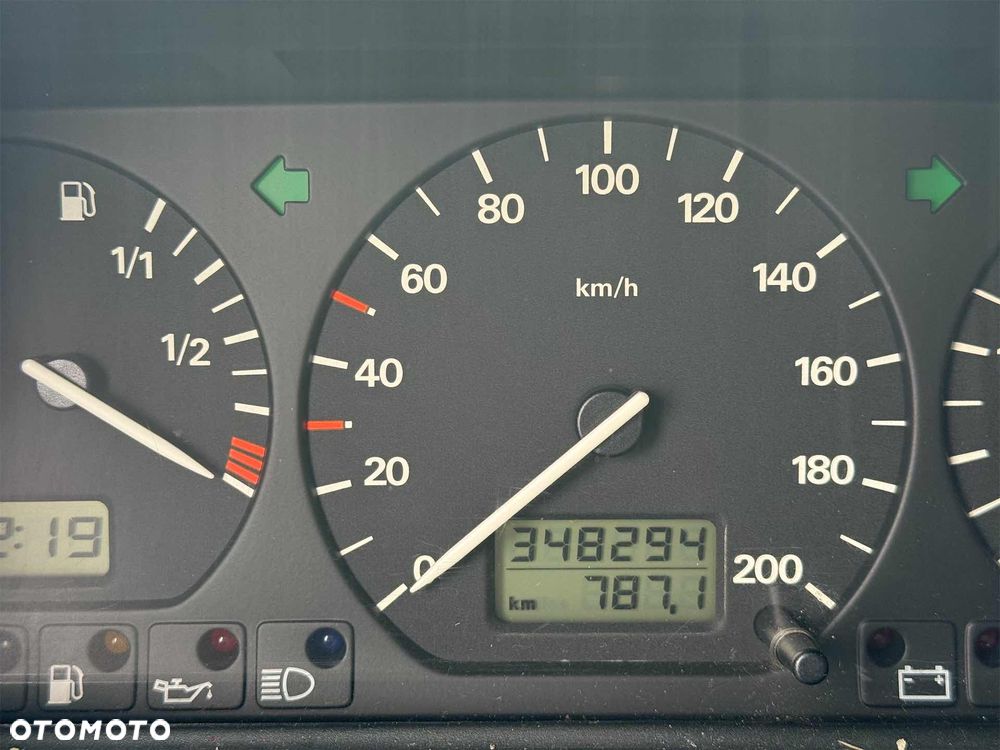 Volkswagen Transporter - 11