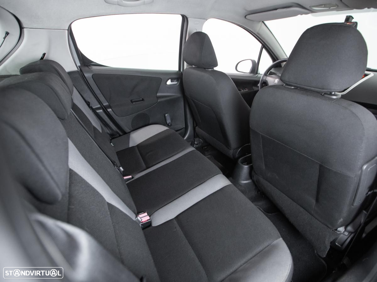 Peugeot 207 - 9