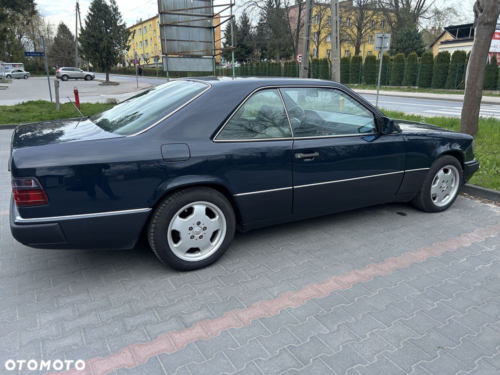 Mercedes-Benz W124 (1984-1993) - 1