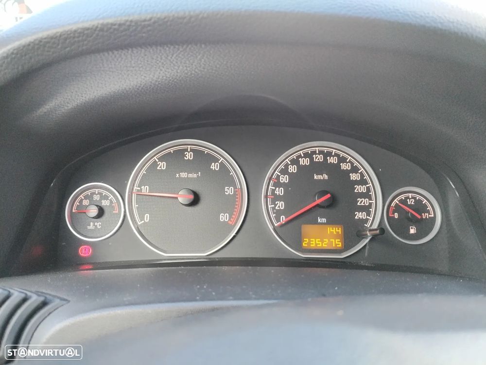 Opel Vectra Caravan 1.9 CDTi Executive - 13