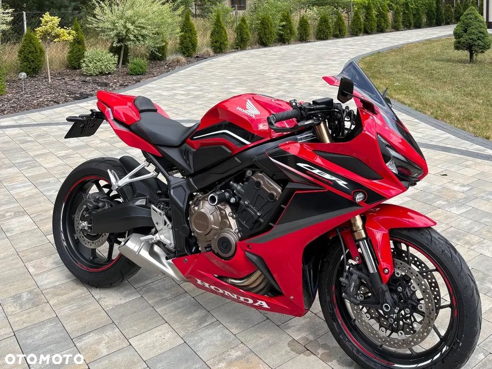 Honda CBR - 1