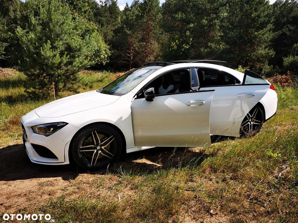 Mercedes-Benz CLA 250 4-Matic AMG Line 7G-DCT - 14