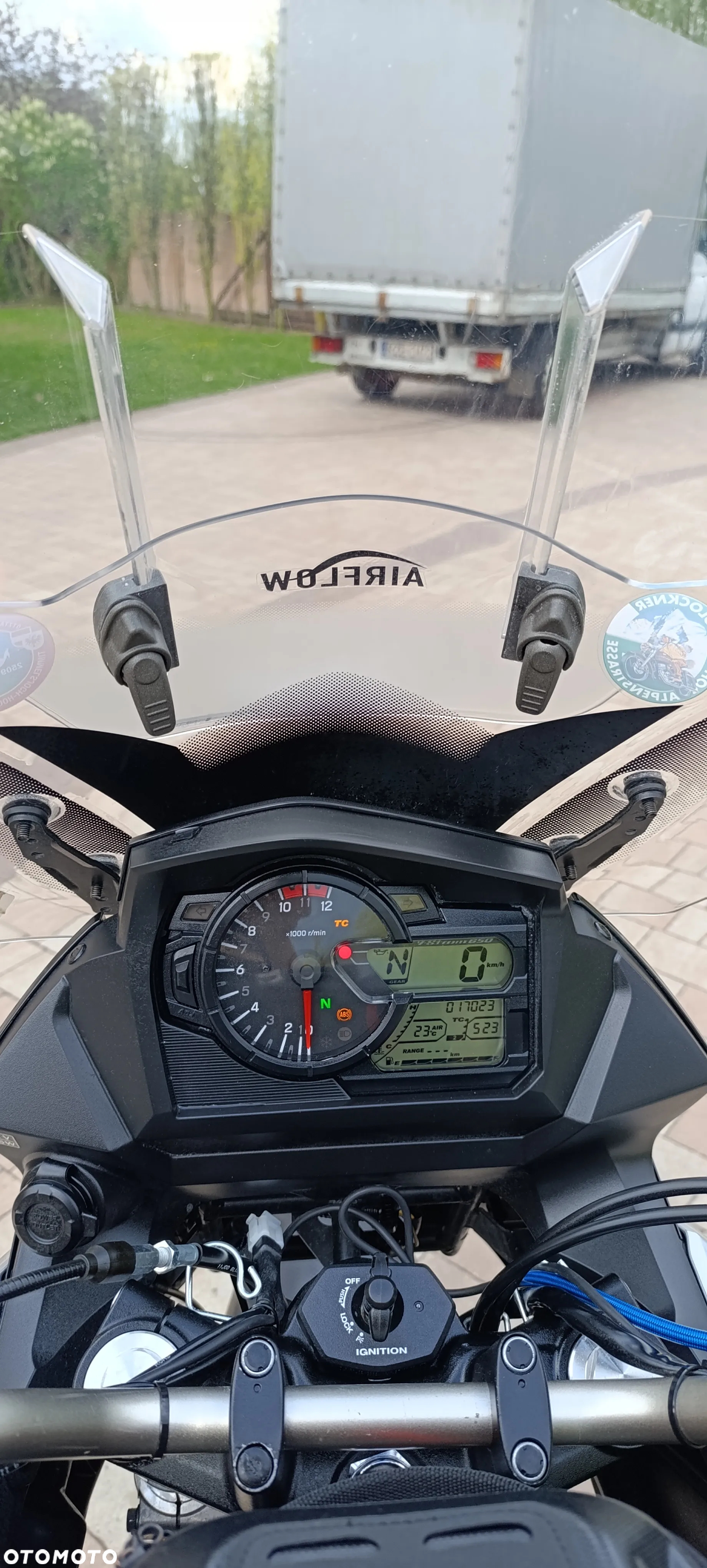 Suzuki V-STROM - 14