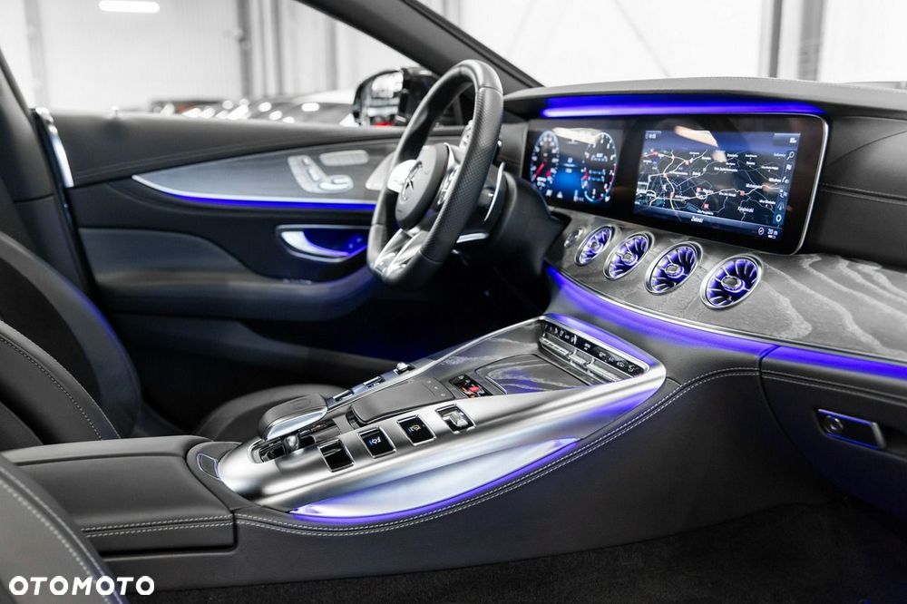 Mercedes-Benz AMG GT 43 4Matic+ 4D Speedshift TCT 9G - 35
