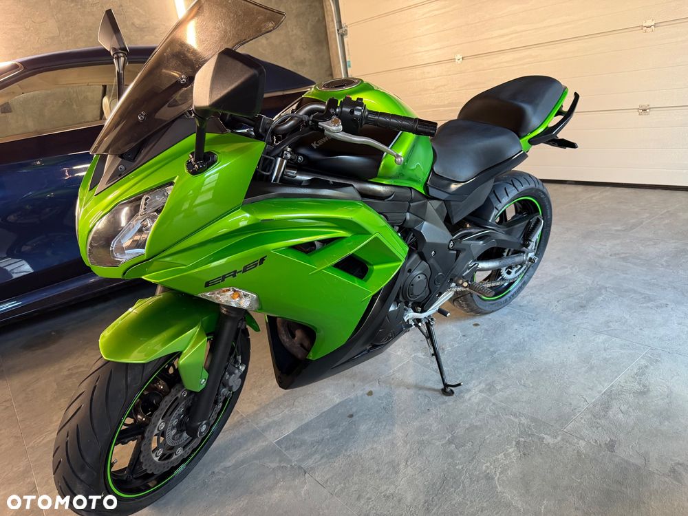 Kawasaki ER - 9