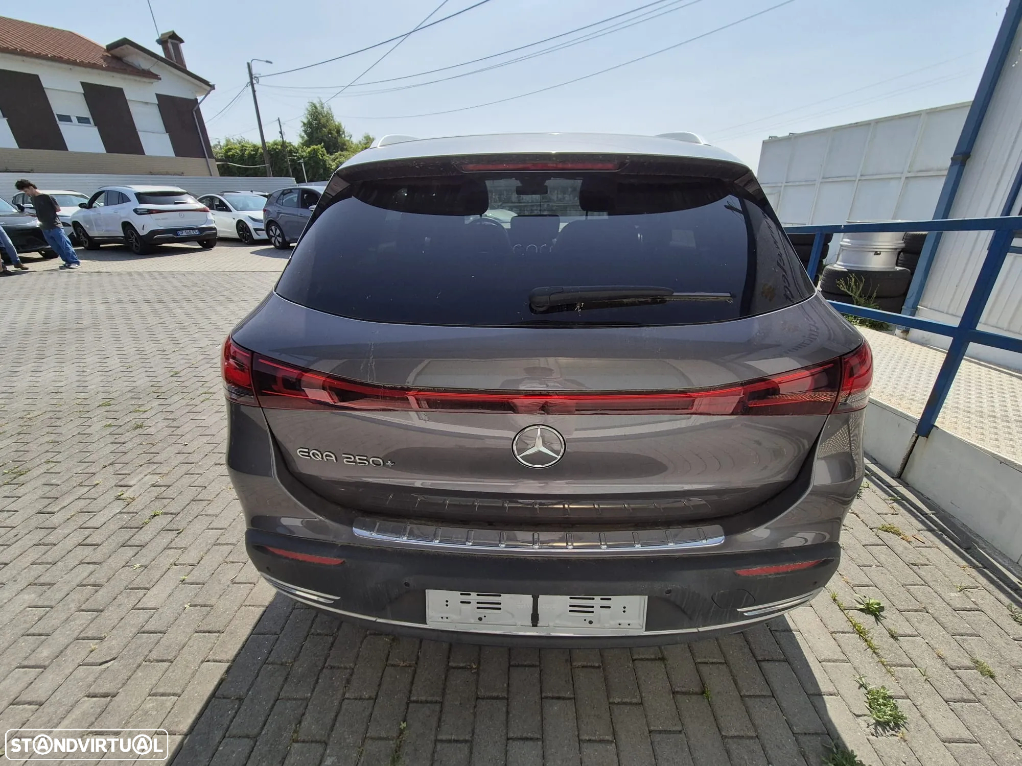 Mercedes-Benz EQA 250+ Edition - 3