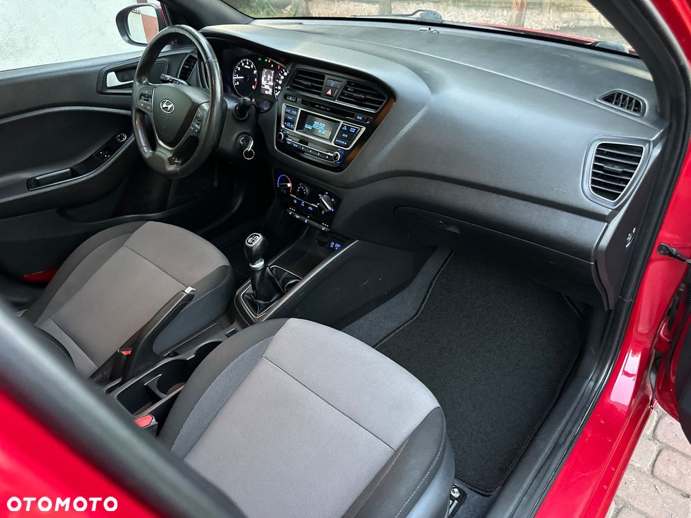 Hyundai i20 1.2 YES Plus - 25