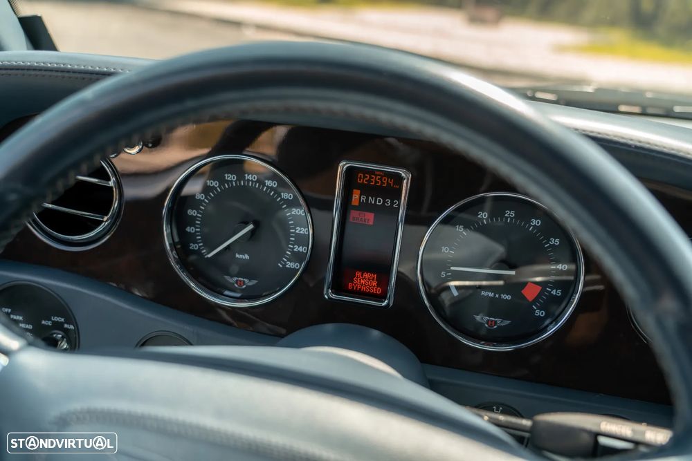 Bentley Azure Mulliner - 21