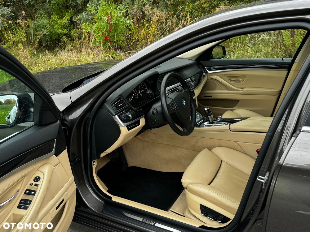 BMW Seria 5 525d Modern Line - 17