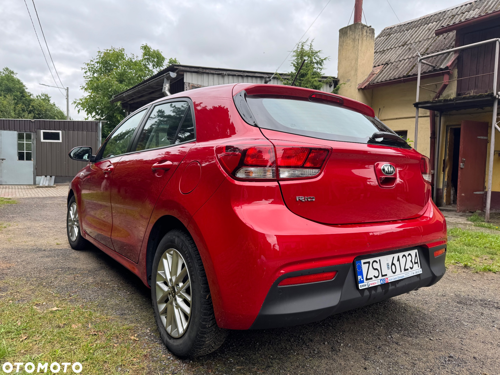Kia Rio 1.2 L - 3