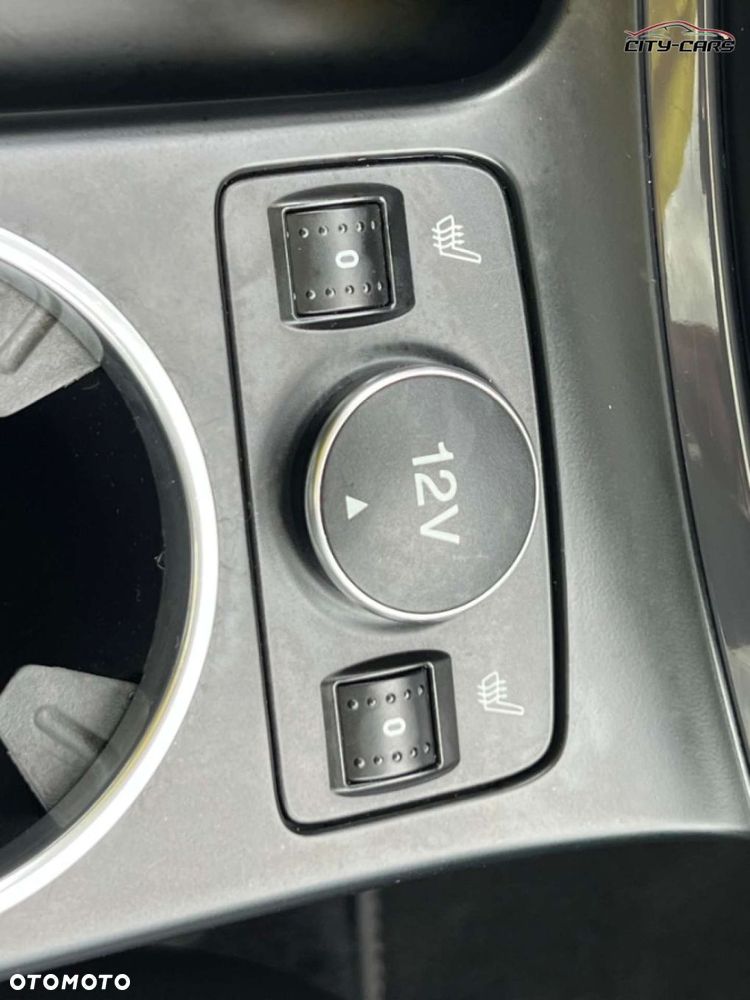 Ford Kuga - 28
