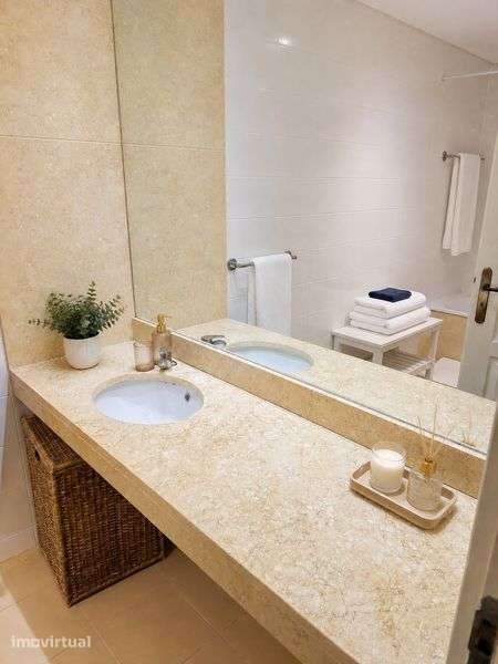 T1 anual a 600 m da Praia da Oura | 2 WC, varanda e AC - Grande imagem: 4/10