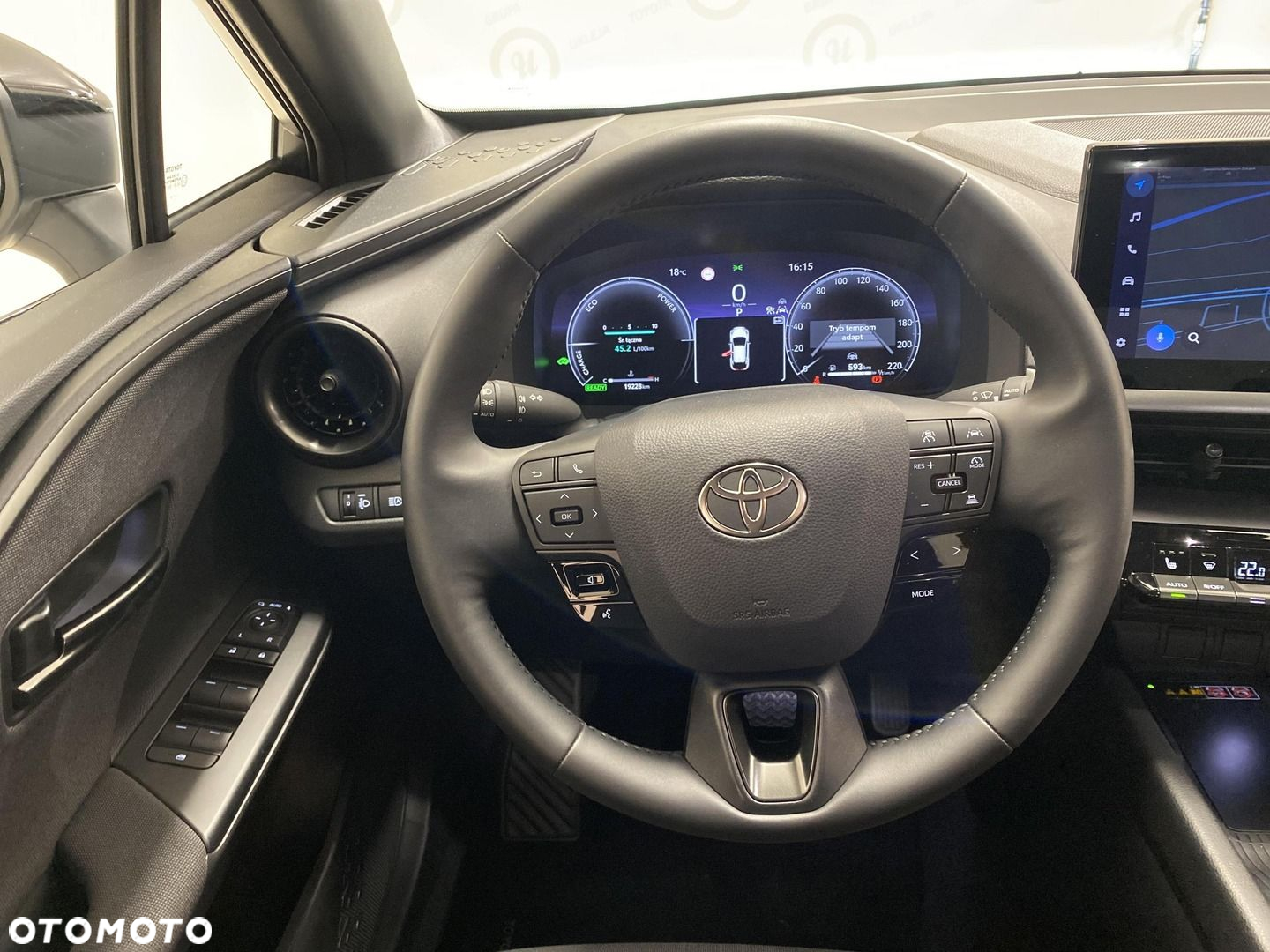 Toyota C-HR - 12