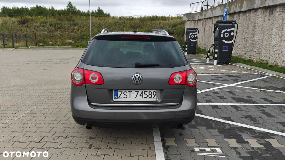 Volkswagen Passat 3.2 V6 FSI 4Mot Sportline DSG - 6