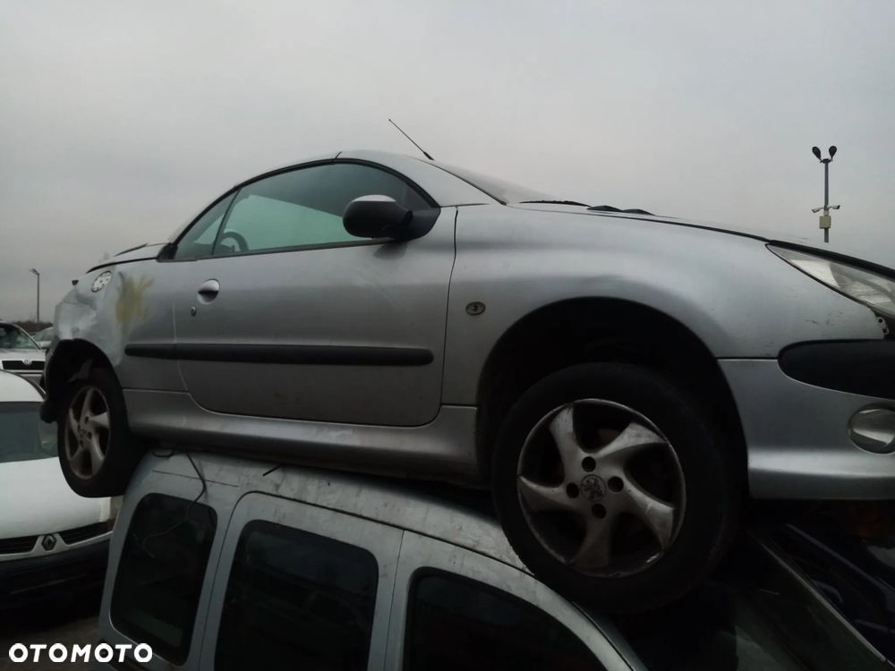 PEUGEOT 206 CC 1.6 16V NFU - FOTEL PRZÓD LEWY PRAWY KANAPA - 10