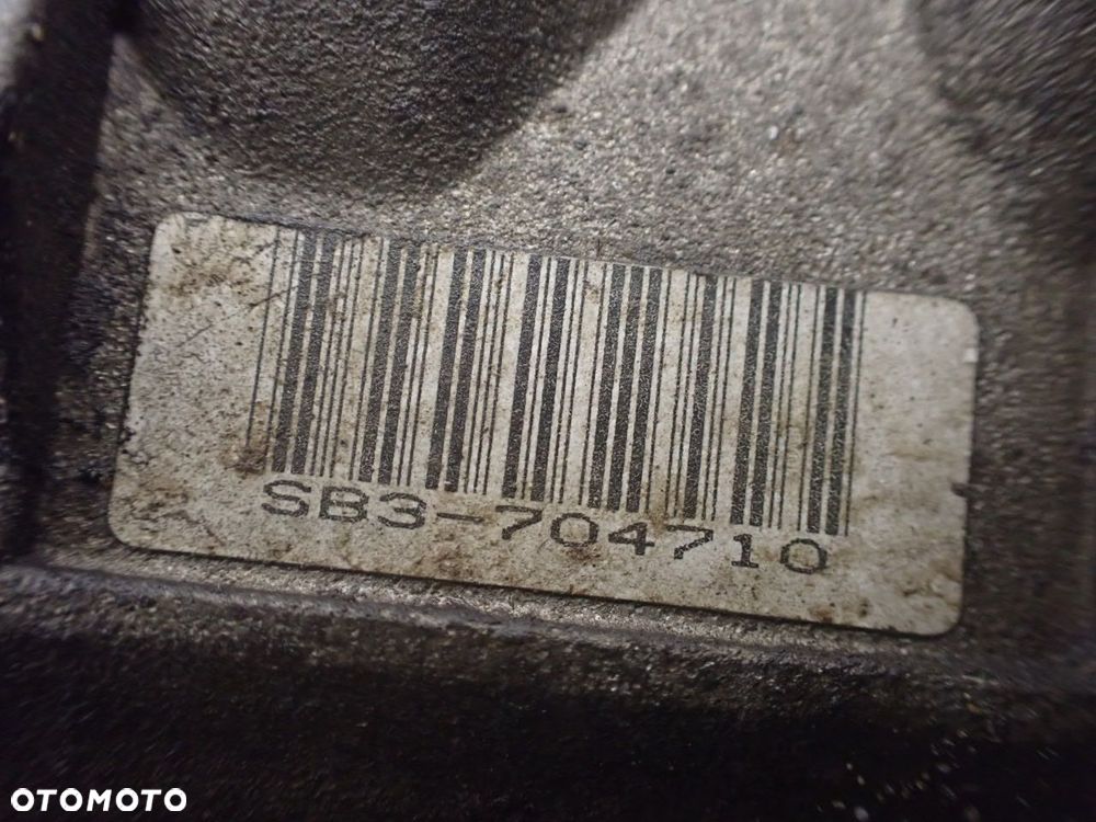 SPRĘŻARKA KLIMATYZACJI AUDI A6 C5 2.5 - 7