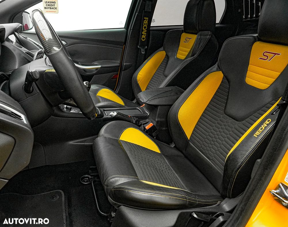 Ford Focus 2.0 EcoBoost ST mit Leder-Exclusiv-Paket - 15