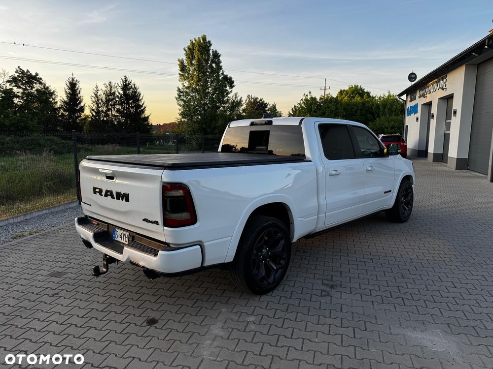 Dodge RAM 1500 5.7 4x4 - 5