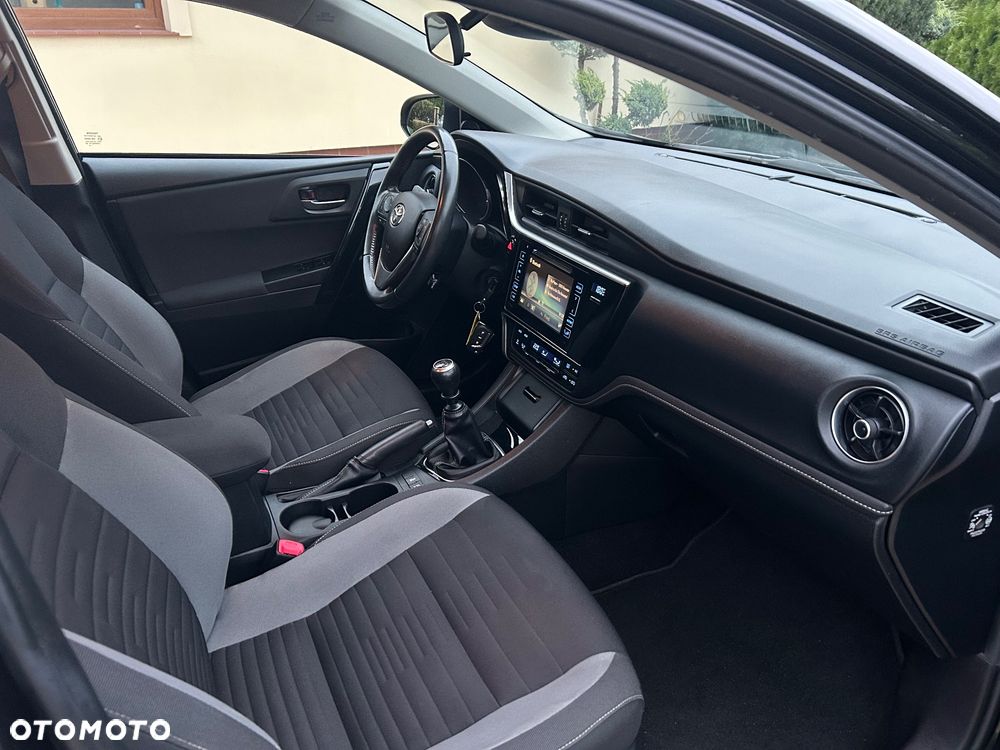Toyota Auris 1.2 Turbo Edition S+ - 19