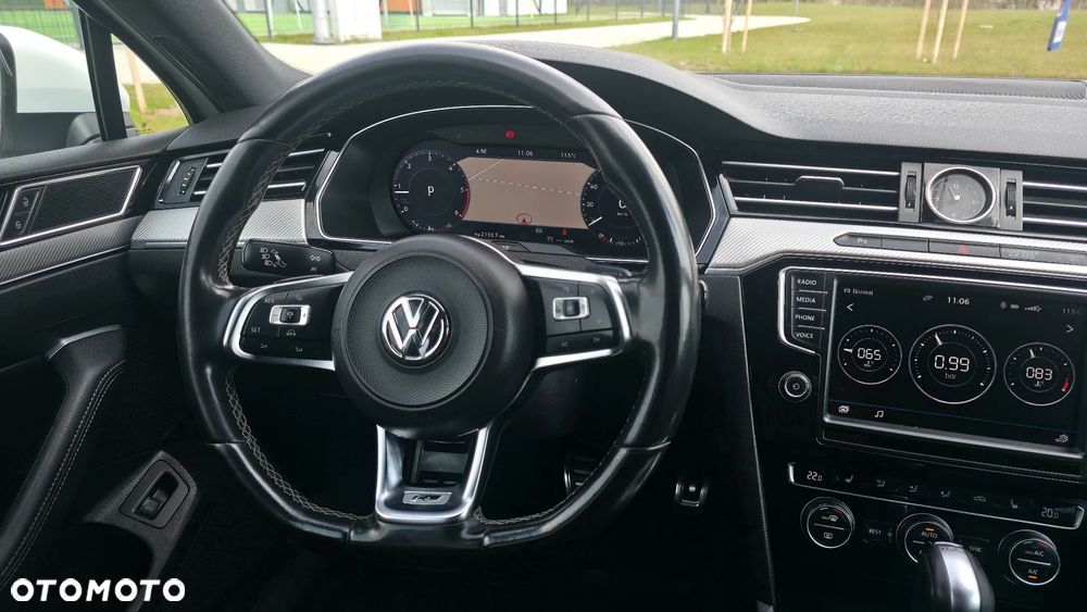 Volkswagen Passat - 18