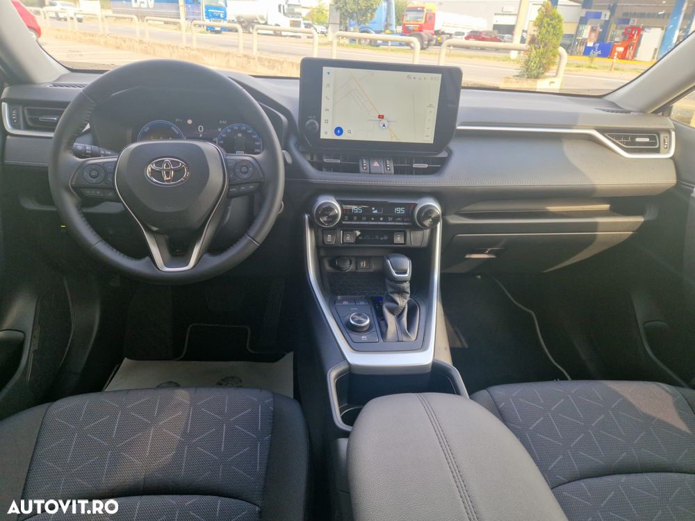 Toyota RAV4 - 12