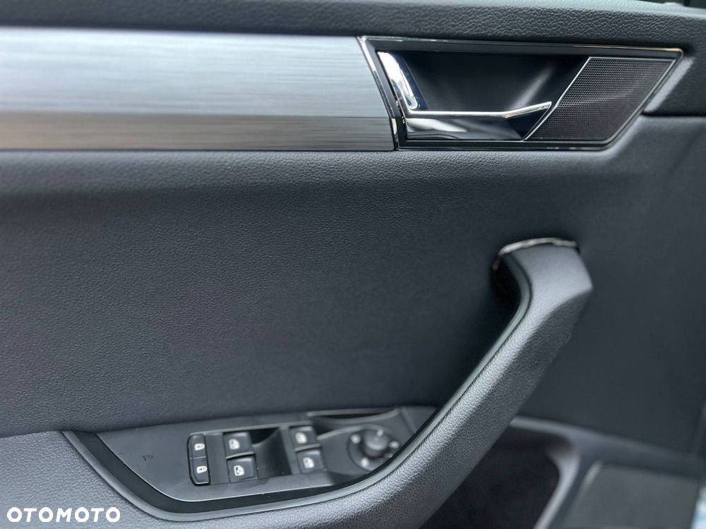 Skoda Superb 1.6 TDI Ambition DSG - 22