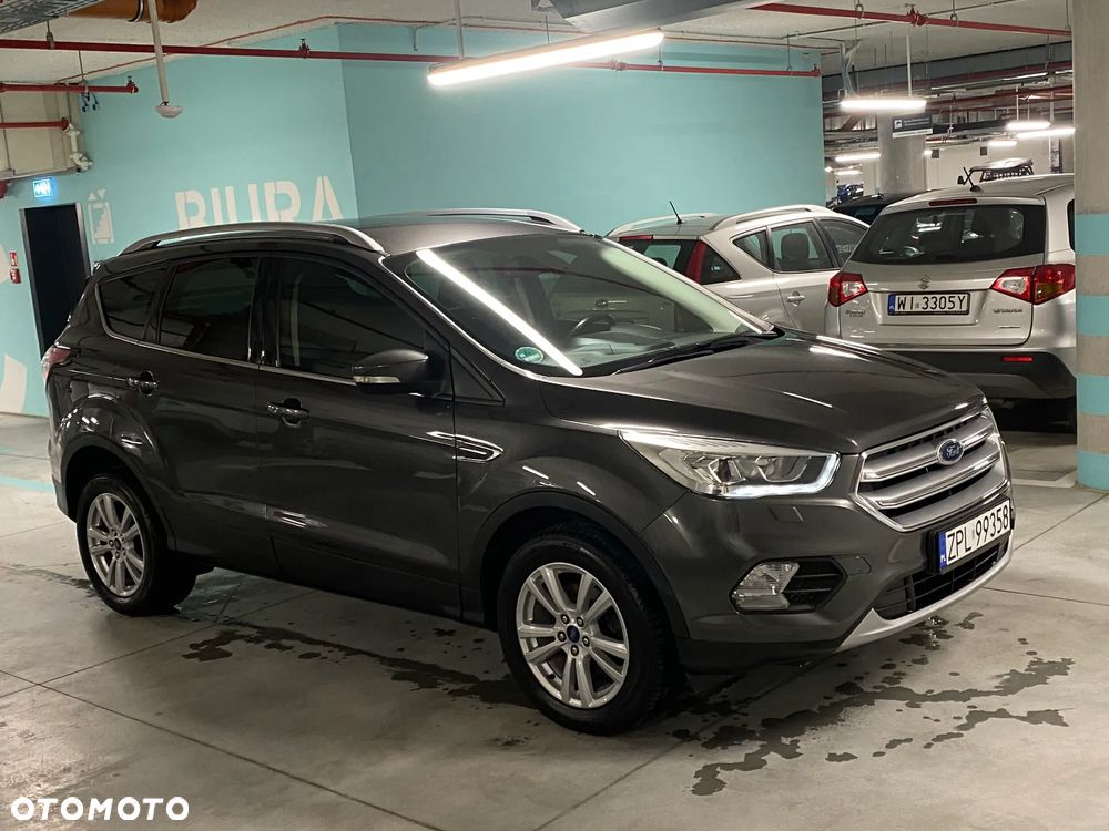 Ford Kuga 1.5 EcoBoost 2x4 Titanium - 5