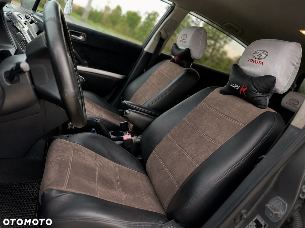 Toyota Corolla 2.0 D-4D Premium - 9